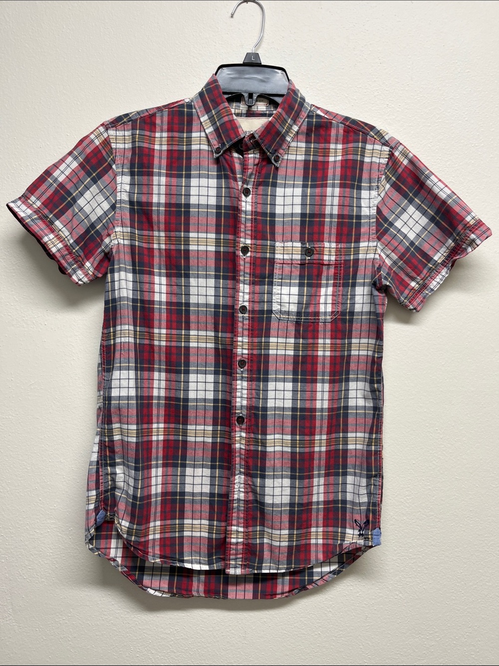 American Eagle Outfitters Red Gray Plaid Short-Sleeve Button-Down Shirt Size XS